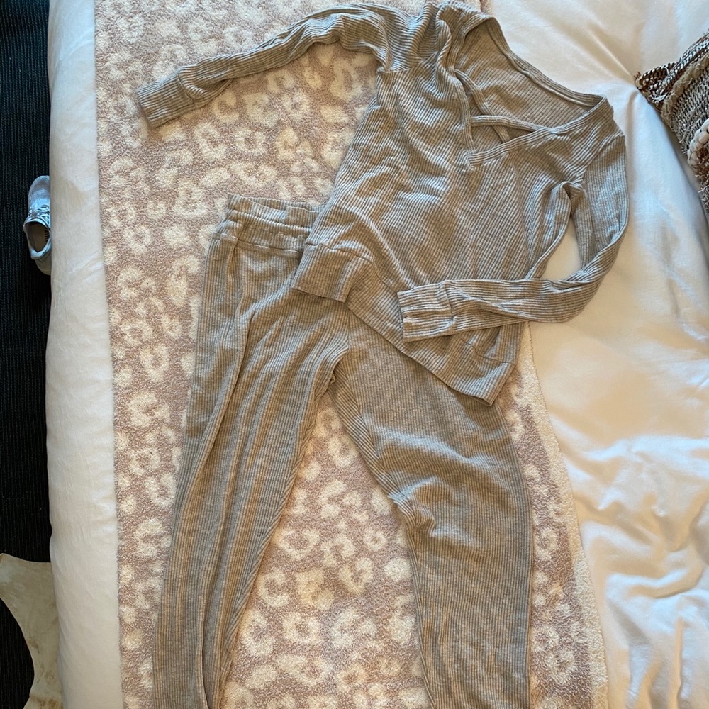 Beyond Yoga Set
